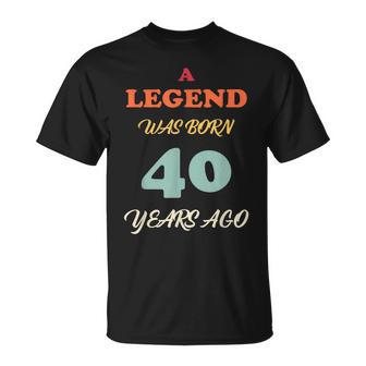 A Legend Was Born Jahrestag Vintage Farben T-Shirt - Seseable