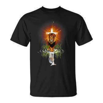 The Lion And The Lamb Water Reflection Jesus Christian T-Shirt - Seseable