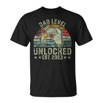 Retro Dad Level Unlocked Est 2023 New Dad T-Shirt - Seseable