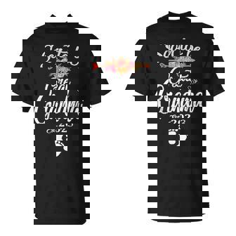 Soon To Be Great Grandma 2023 Promoted To New Grandma Women Unisex T-Shirt | Mazezy