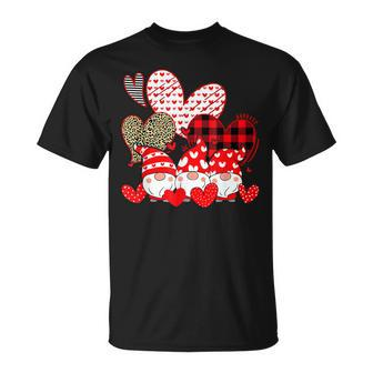 Three Gnomes Holding Hearts Valentines Day For Her V3 T-Shirt - Seseable