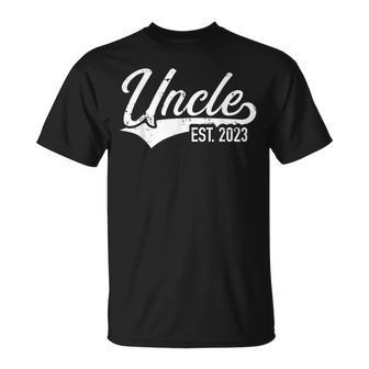 Uncle Est 2023 For Pregnancy Announcement Gift For Mens Unisex T-Shirt | Mazezy