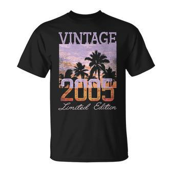 Vintage 2005 Limited Edition 18Th Birthday 18 Year Old Gifts Unisex T-Shirt | Mazezy