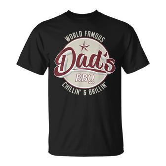 Mens Vintage Dads Bbq Chilling And Grilling Fathers Day T-Shirt - Seseable
