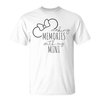 Making Memories With My Mini Family Vacation Unisex T-Shirt | Mazezy