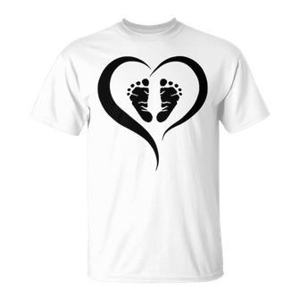 Matching Baby Feet Heart Gift Cute New Mom And Dad Unisex T-Shirt