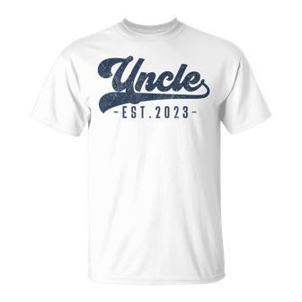 Mens Uncle Est 2023 Uncle To Be Gifts New Uncle Unisex T-Shirt | Mazezy