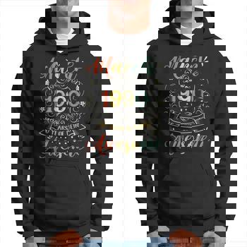 Retro Vintage March 1990 30th Birthday Gift 30 Years Old T-Shirt Retro Vintage March 1990 30th Birthday Gift 30 Years Old T-Shirt