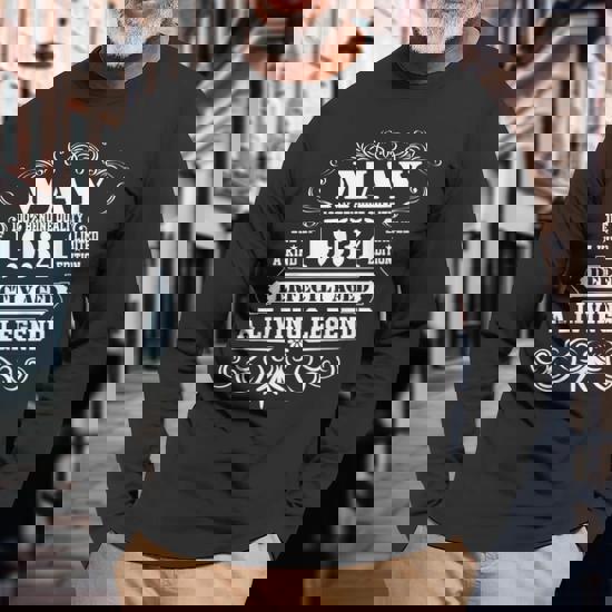May 1934 Retro T-Shirt Vintage 85th Birthday Decorations May 1934 Retro T-Shirt Vintage 85th Birthday Decorations