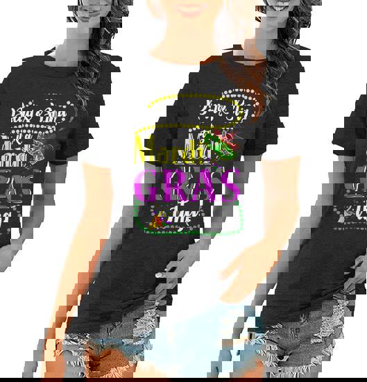 Beads And Bling It's A Mardi Gras Thing Gifts T-Shirt Beads And Bling It's A Mardi Gras Thing Gifts T-Shirt