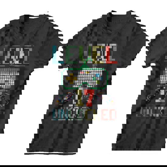 Level 17 Unlocked T-Shirt 17 Year Old Gamer Birthday Gift Level 17 Unlocked T-Shirt 17 Year Old Gamer Birthday Gift