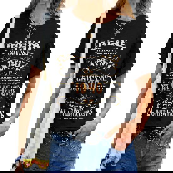 March 1940 Classic 80th Birthday 80 Years Of Being Awesome. T-Shirt March 1940 Classic 80th Birthday 80 Years Of Being Awesome. T-Shirt