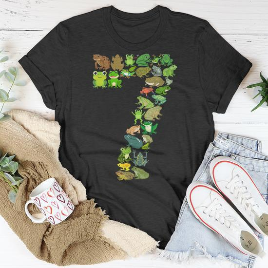 Cute 7Th Birthday Frog Themed 7 Year Old Kids Frog Lover Unisex T-Shirt