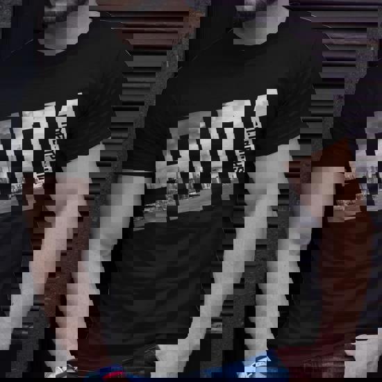 Vintage Memphis Tennessee 901 Area Code Skyline Unisex T