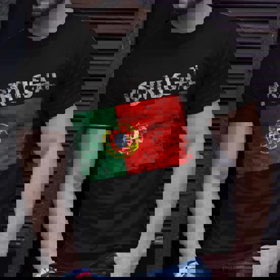 Vintage Portugal Portuguese Flag Pride Gift T-Shirt Vintage Portugal Portuguese Flag Pride Gift T-Shirt