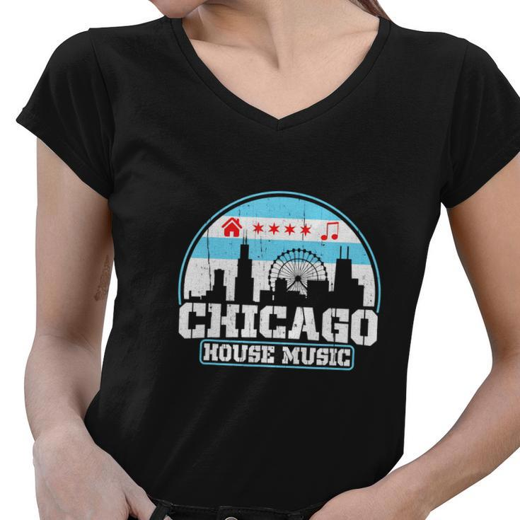 Chicago House Music Vintage Skyline Dj Gift Women V-Neck T-Shirt