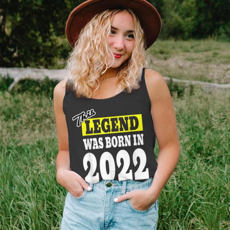 Legendärer Vater und Mutter, Dieses Kind 2022 Geboren Unisex TankTop