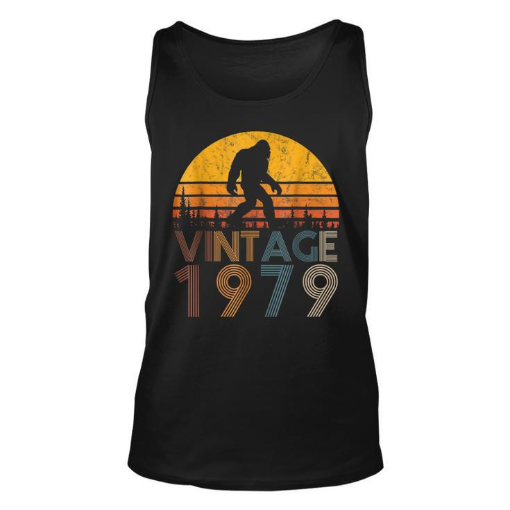 40 Years Old 1979 Vintage 40Th Birthday T Shirt Decorations V2 Tank Top