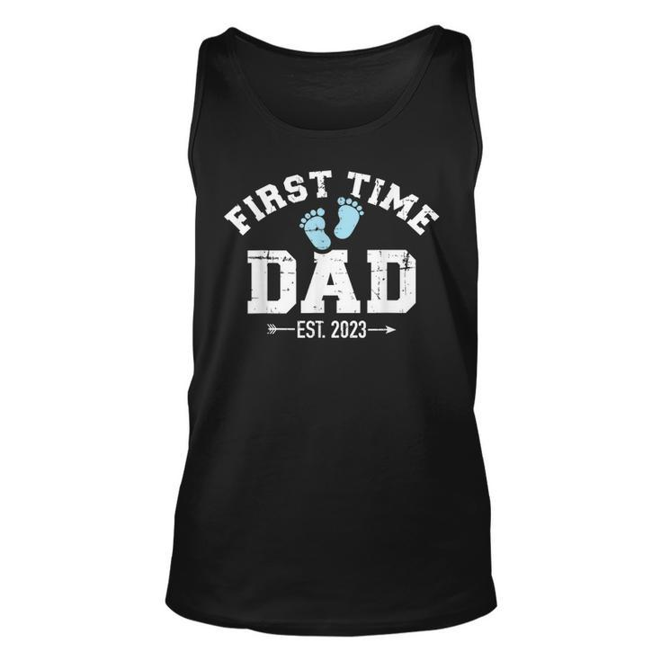 Mens First Time Dad 2023 Pregnancy Announcement  Unisex Tank Top