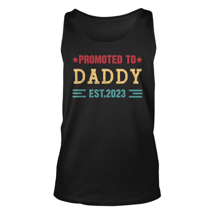 Mens Promoted To Daddy 2023 New Dad Fathers Day Baby Daddy  Unisex Tank Top
