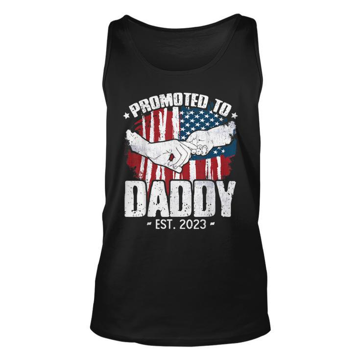 Mens Promoted To Daddy Est 2023 Patriotic Dad To Be Fathers Day  Unisex Tank Top