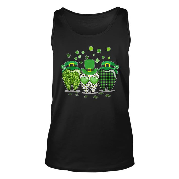 St Patricks Day 2021 Cute Plaid Tooth Dental Assistant Gift  Unisex Tank Top