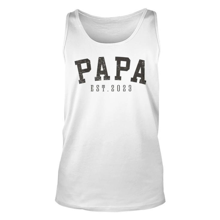 Mens Papa Est 2023 Papa To Be New Grandfather Fathers Day Tank Top
