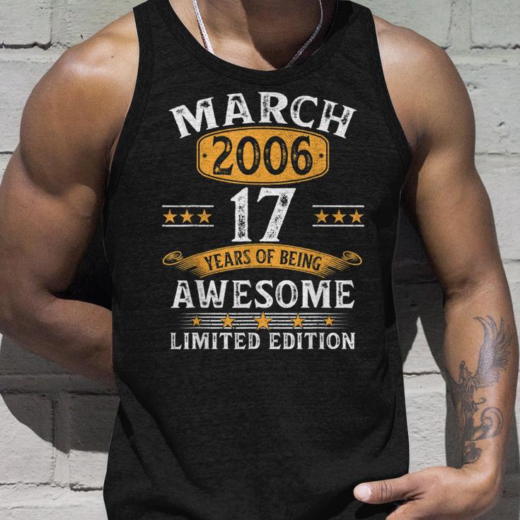 17 Geburtstag Geschenke Mann Frau Jahrgang März 2006 Tank Top Geschenke für Ihn