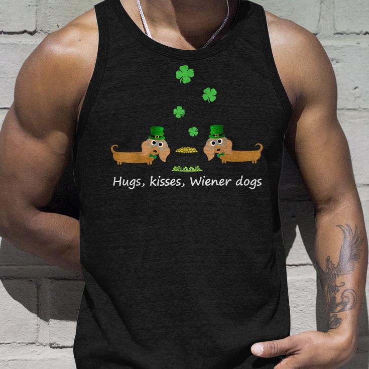 Cool Saint Patricks Wiener Dachshund  Doxie Dog Lovers Unisex Tank Top