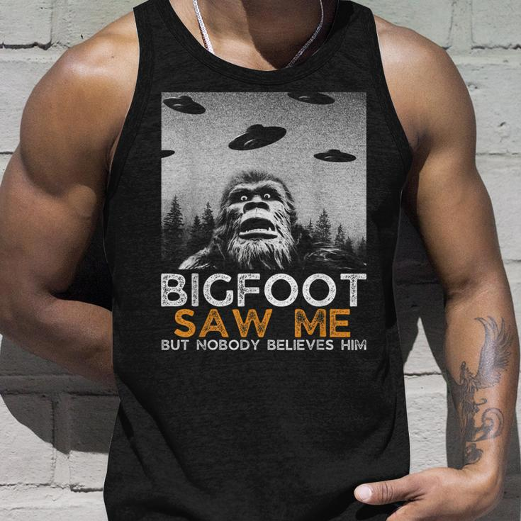Bigfoot Saw Me And Nobody Believes Him Bigfoot Selfie Tank Top Gifts for Him
