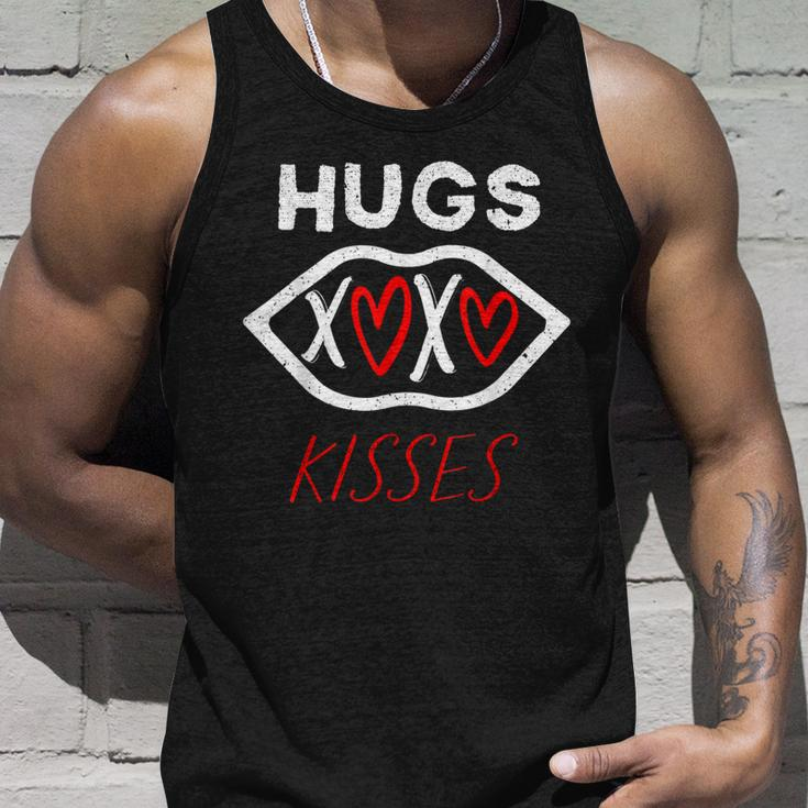 Cute Xoxo Hugs Kisses Valentines Day Couple Matching Unisex Tank Top Gifts for Him