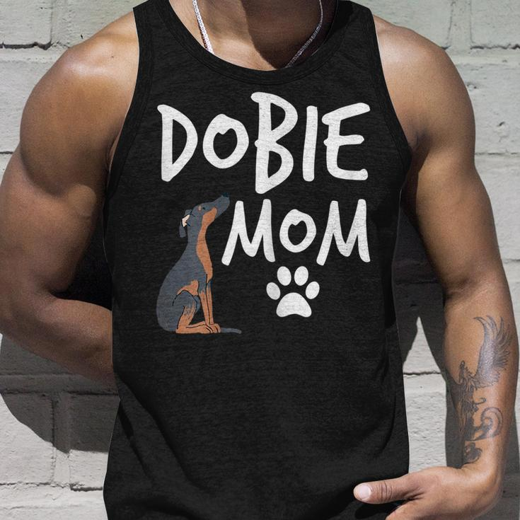 Dobie Mama Unisex TankTop für Dobermann Pinscher Hundeliebhaber Geschenke für Ihn