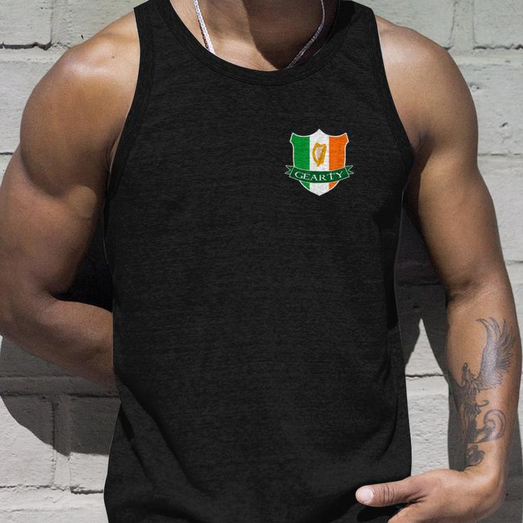 Gearty Irish Name Ireland Flag Harp Family Unisex Tank Top Gifts for Him