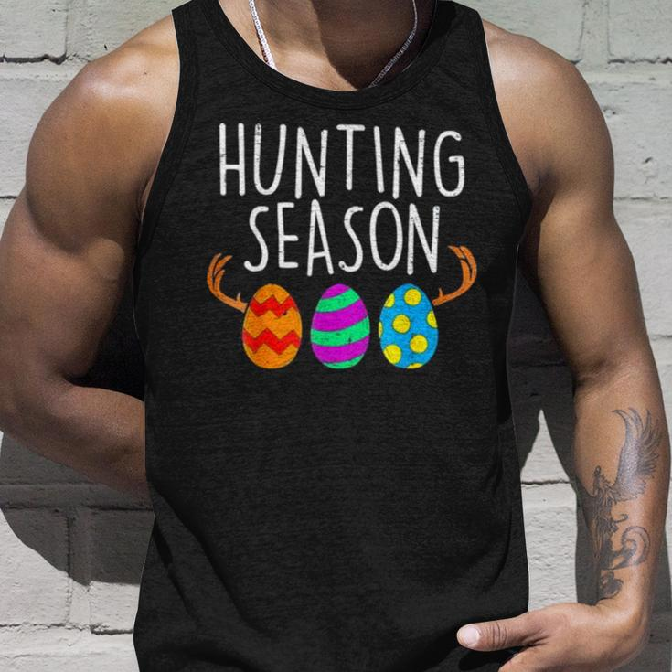 Hunting Season Eggs Deer Easter Day Egg Hunt Hunter 2023 Tank Top Gifts for Him