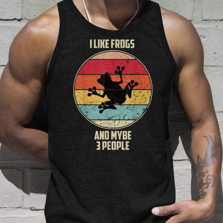 I Like Frogs And Mybe 3 People Funny Animal Quotes Unisex Tank Top Gifts for Him