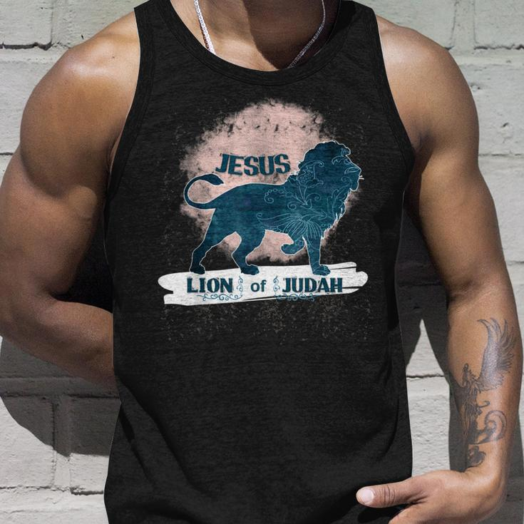 Jesus Lion Of Judah Christian Graphic -Positive Vibe Now Unisex Tank Top Gifts for Him