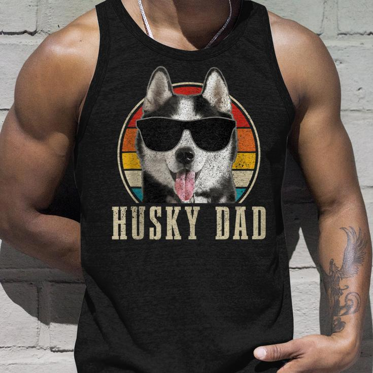 Mens Husky Dad Funny Dog Sunglasses Vintage Siberian Husky Unisex Tank Top Gifts for Him