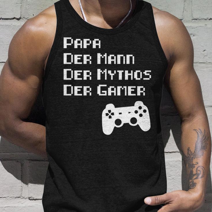 Papa Vater Mythos Legende Gamer Zocker Langarmshirt Unisex TankTop Geschenke für Ihn