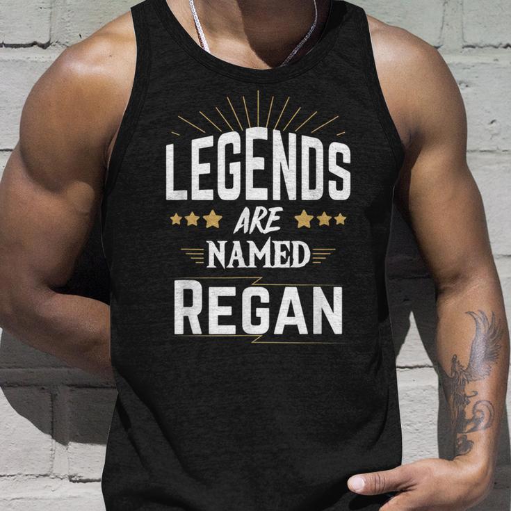 Personalisiertes Legends Are Named Regan Unisex TankTop, Stilvolles Design für Regan Geschenke für Ihn