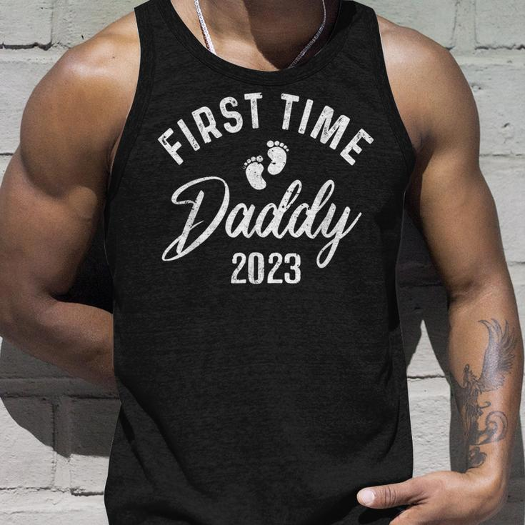 Promoted To Daddy Est 2023 First Time Dad Fathers Day Gift Unisex Tank Top Gifts for Him