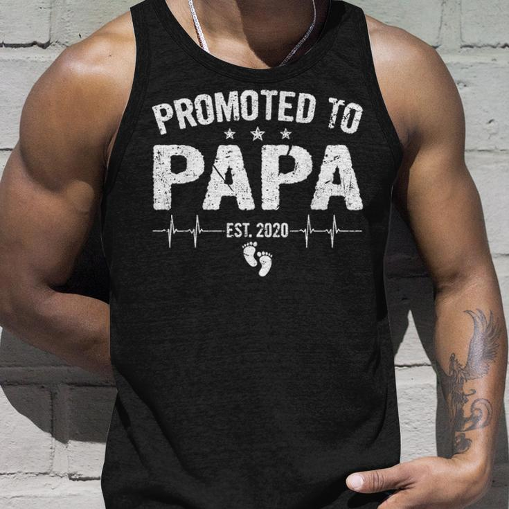 Retro Promoted To Papa Est 2020 Fathers Day New Grandpa Unisex Tank Top Gifts for Him