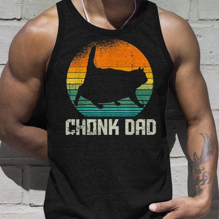 Retro Vintage Style Funny Fat Daddy Cat Meme Chonk Cat Dad Unisex Tank Top Gifts for Him