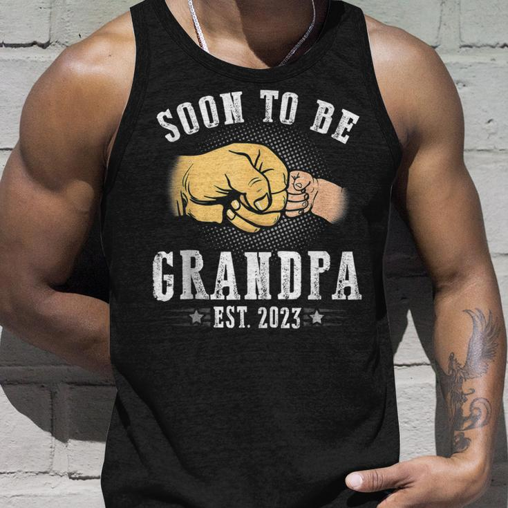 Soon To Be Grandpa Est 2023 First Time New Dad Fathers Day Unisex Tank Top Gifts for Him