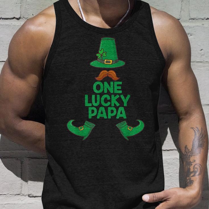 St Paddys Day One Lucky Papa Fathers Day Saint Patricks Unisex Tank Top Gifts for Him