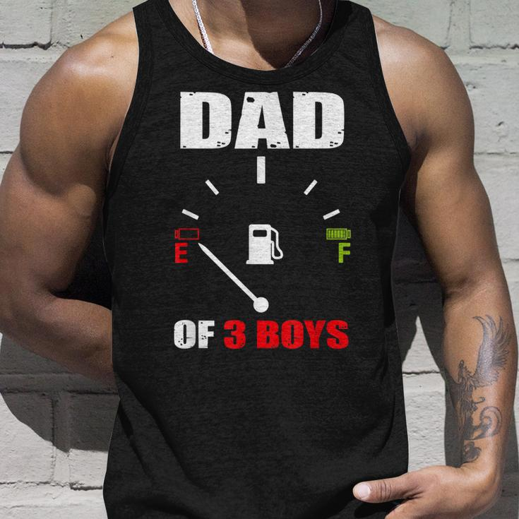 Vintage Dad Dad Of 3 Boys Battery Low Fathers Day Unisex Tank Top Gifts for Him