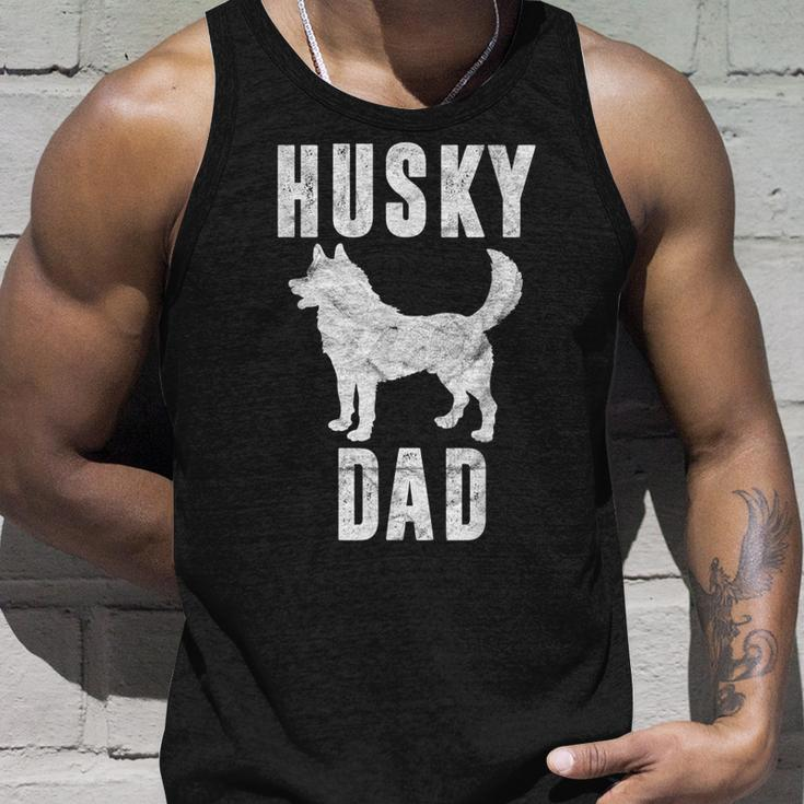 Vintage Husky Dad Gift Dog Daddy Siberian Huskies Father Unisex Tank Top Gifts for Him