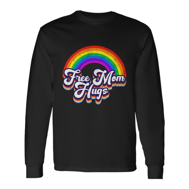Retro Vintage Free Mom Hugs Rainbow Lgbtq Pride Long Sleeve T-Shirt