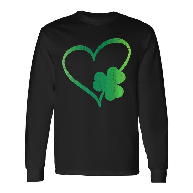 Vintage Happy St Patricks Day Irish Lucky Shamrock Heart Long Sleeve T-Shirt