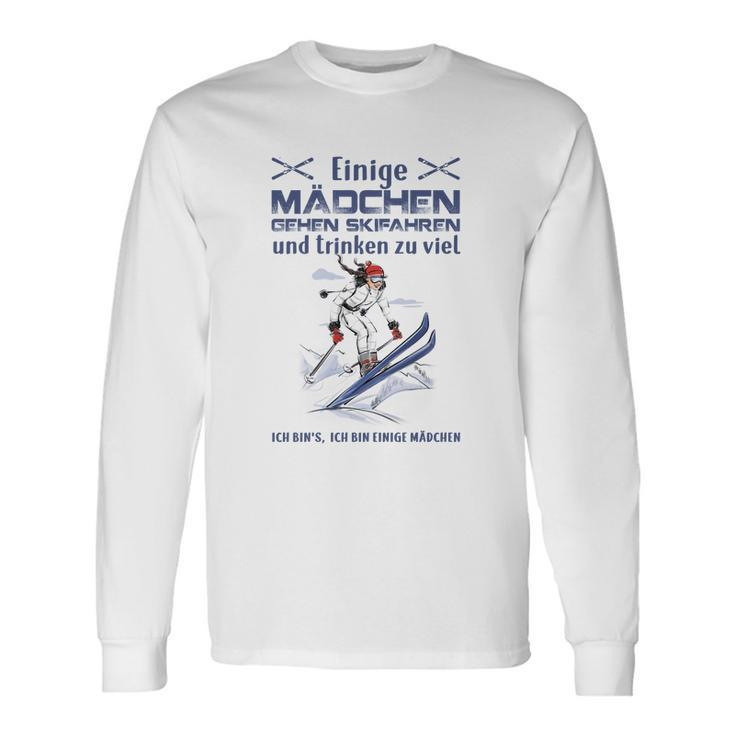 Skifahren Und Trinken V2 Long Sleeve T-Shirt Geschenkideen