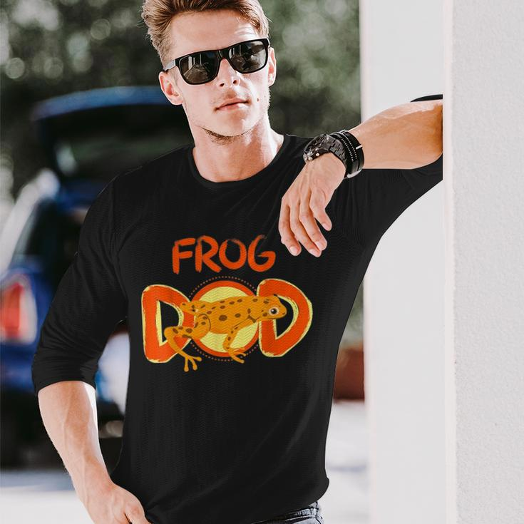 Frog Dad Outfit Costume Daddy Fathers Day Toad Frog Long Sleeve T-Shirt Gifts for Him